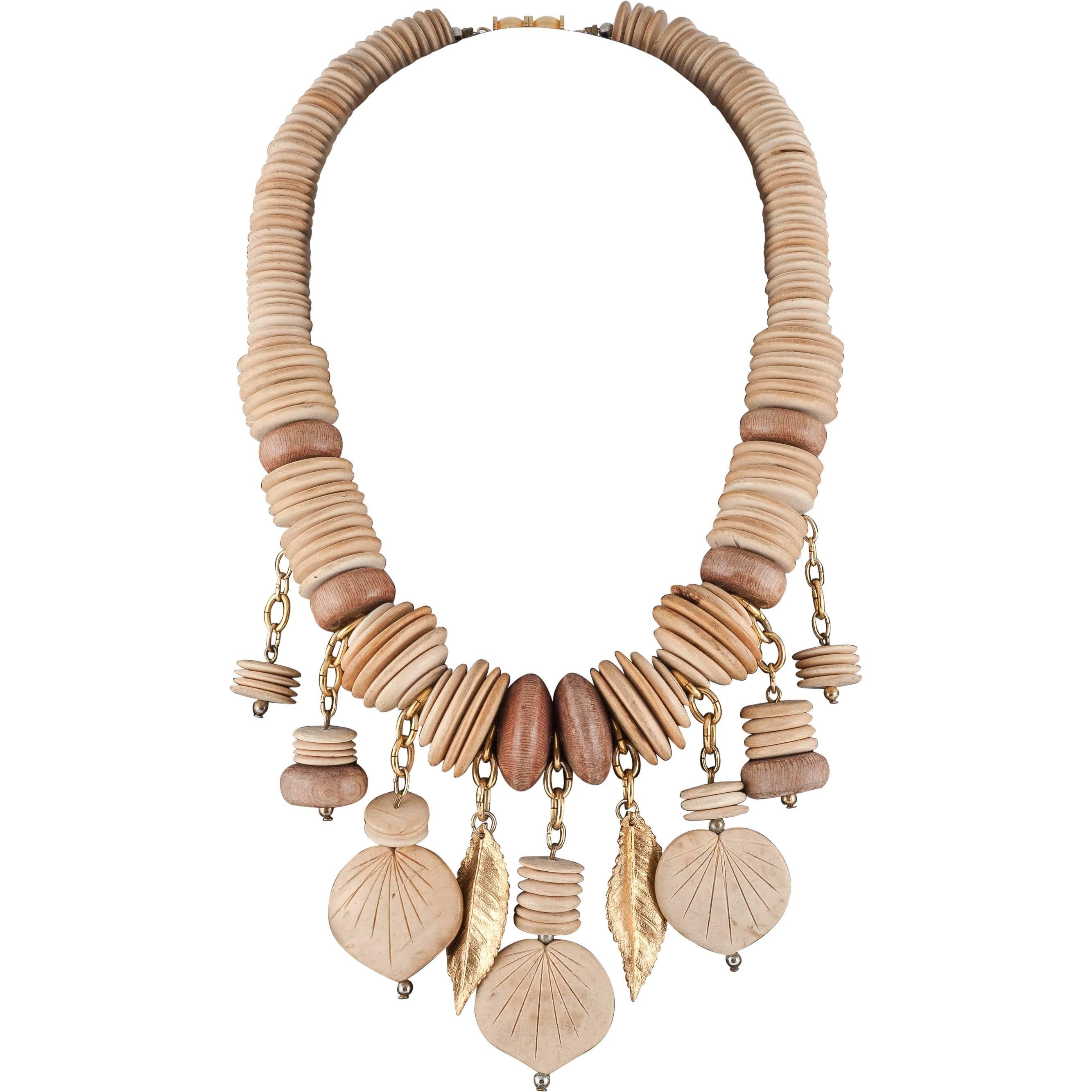 Guy Laroche 1970s wood and gilt necklace 
