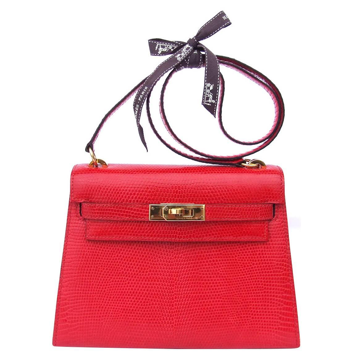 Exceptionnal and Rare Hermes Mini Kelly Bag 20 cm 2 ways Red Lizard Gold Hdw