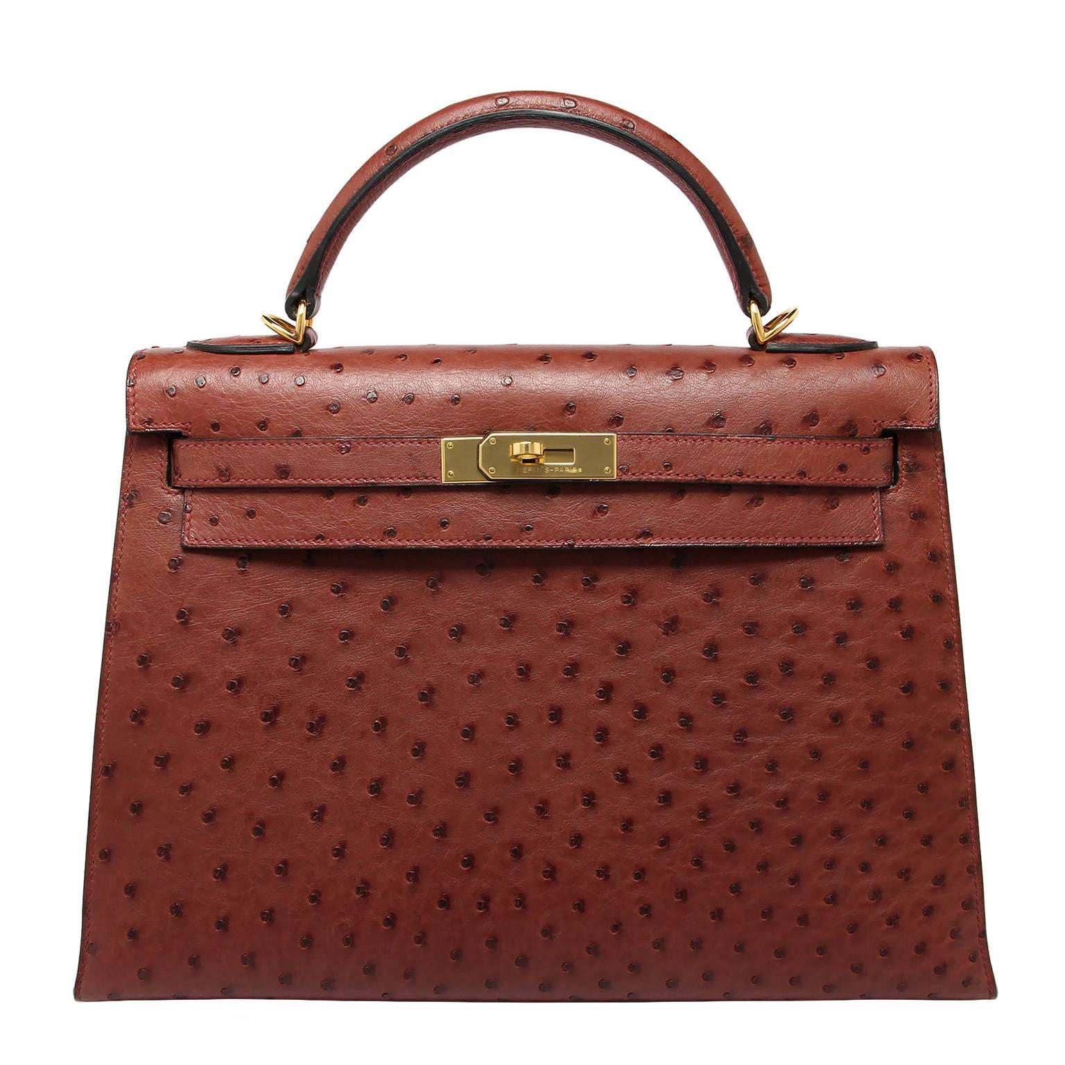 Hermes Kelly 32cm Rouge Hermes Ostrich Gold Hardware  For Sale