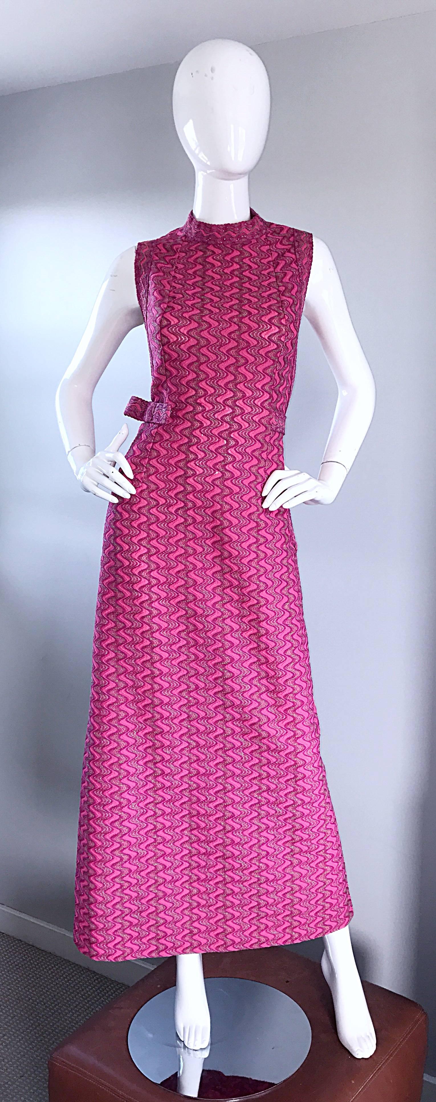 1960s Hanro Siesta Fuchsia Hot Pink Zig Zag Vintage 60s Kint Maxi Dress w/ Bow In Excellent Condition In San Diego, CA