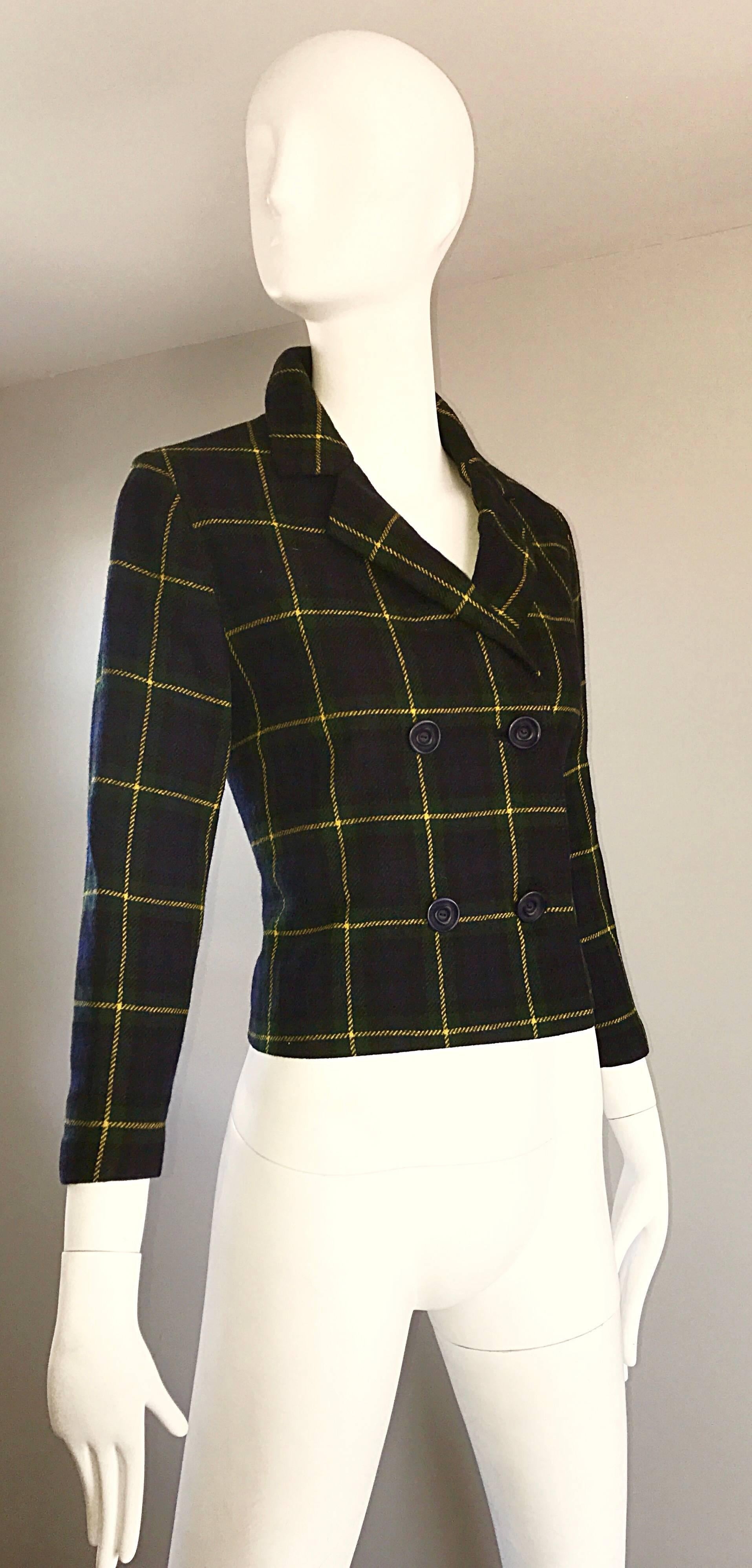 Chic vintage 60s tartan plaid double breasted wool jacket! Classic print on a flattering tailored slightly cropped blazer. Double breasted style, with four navy blue buttons up the bodice, and hidden interior buttons. Lined in bright blue silk, with