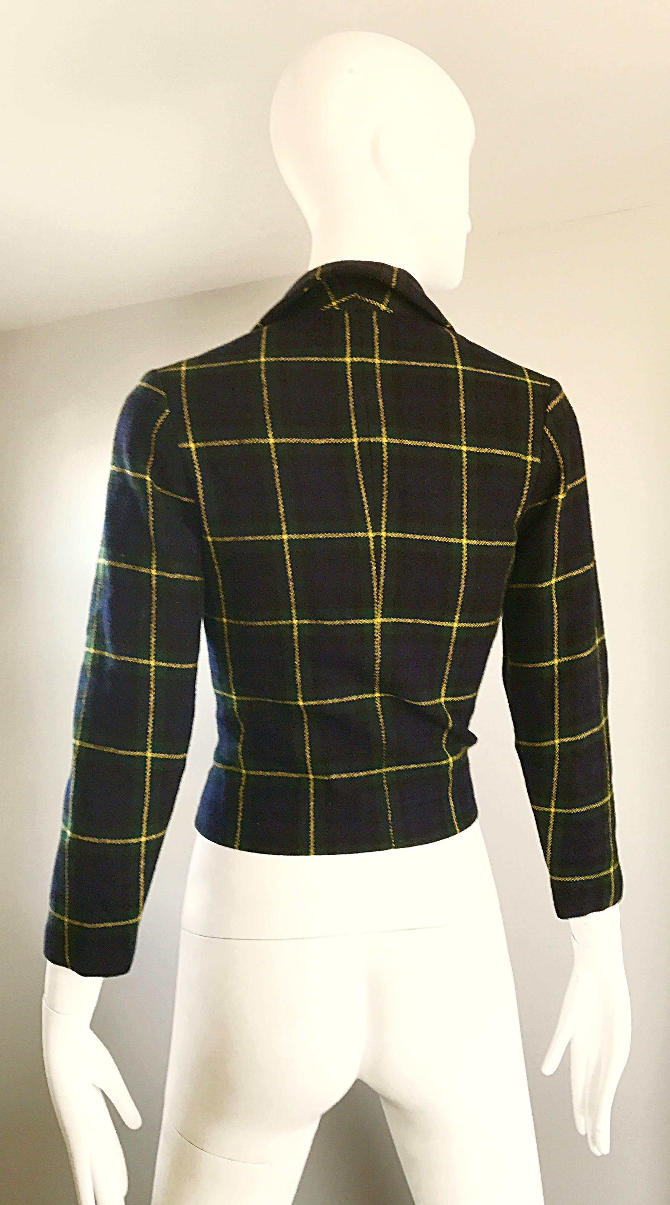 Black Chic 1960s Vintage Navy Blue, Green, Yellow Tartan Plaid Double Breasted Blazer For Sale
