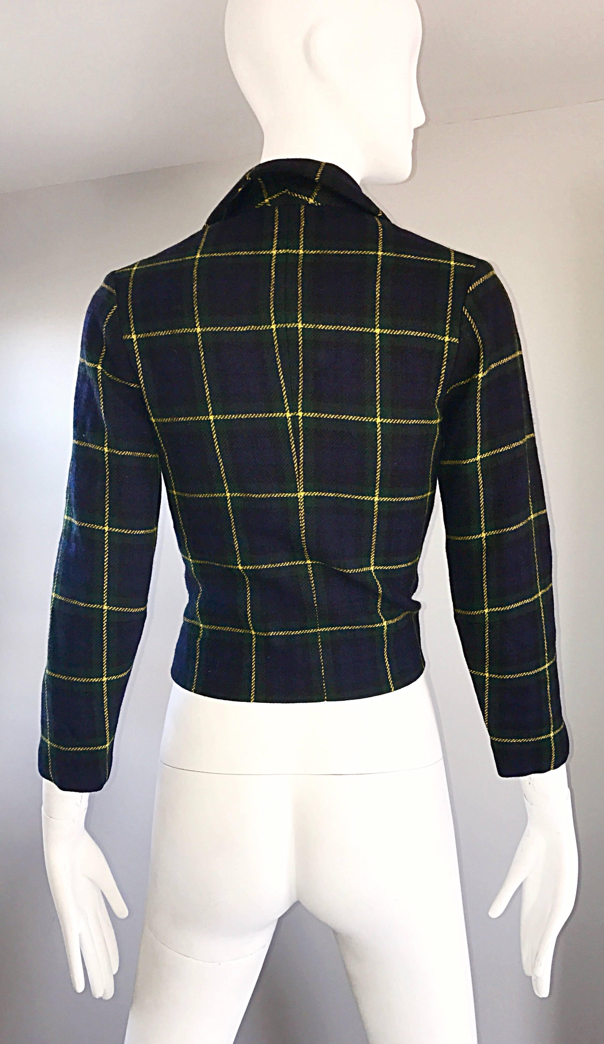 Women's Chic 1960s Vintage Navy Blue, Green, Yellow Tartan Plaid Double Breasted Blazer For Sale