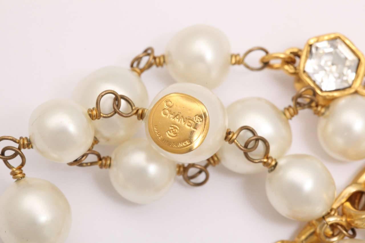 chanel vintage pearl necklace