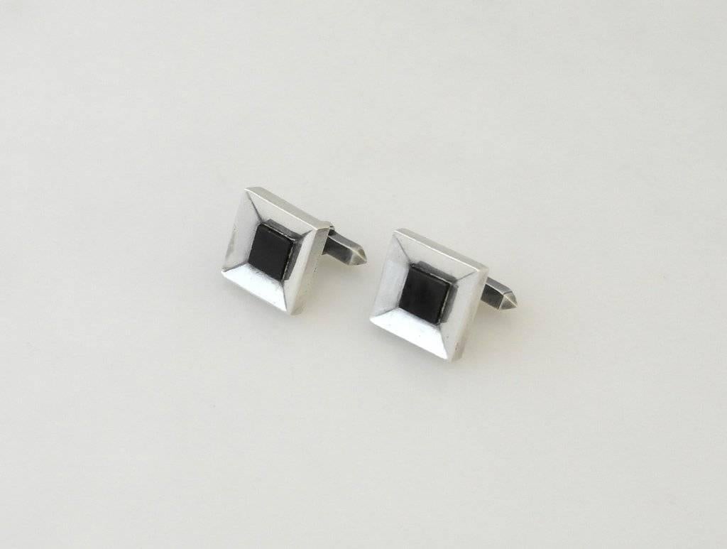 Antonio Pineda Onyx Sterling Silver Cufflinks In Excellent Condition For Sale In New York, NY