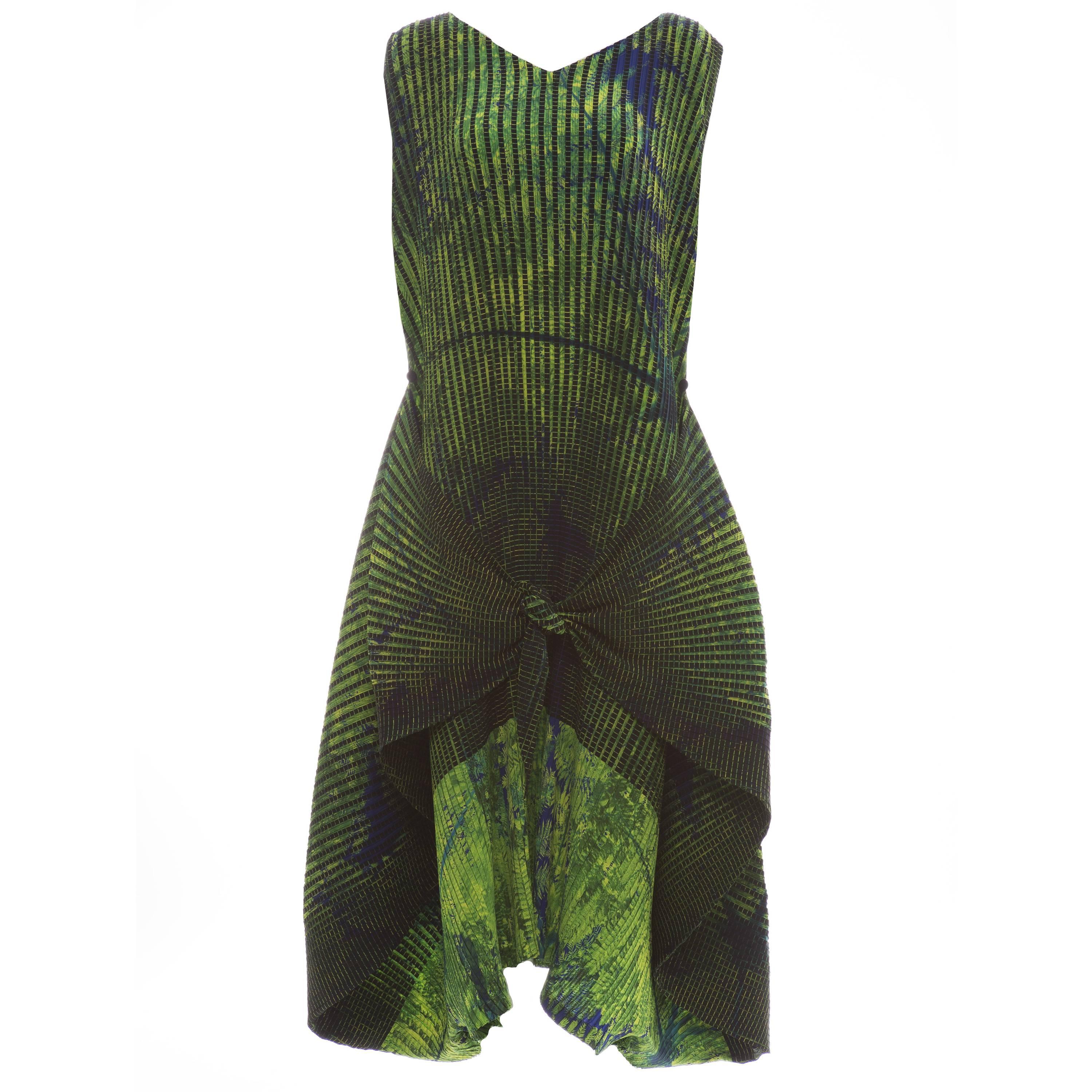 Issey Miyake Sleeveless Pleated Dress, Resort 2016 For Sale at 1stDibs