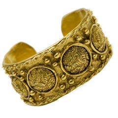 Vintage 1970
s Chanel Gold Tone Leaf Motif Cuff