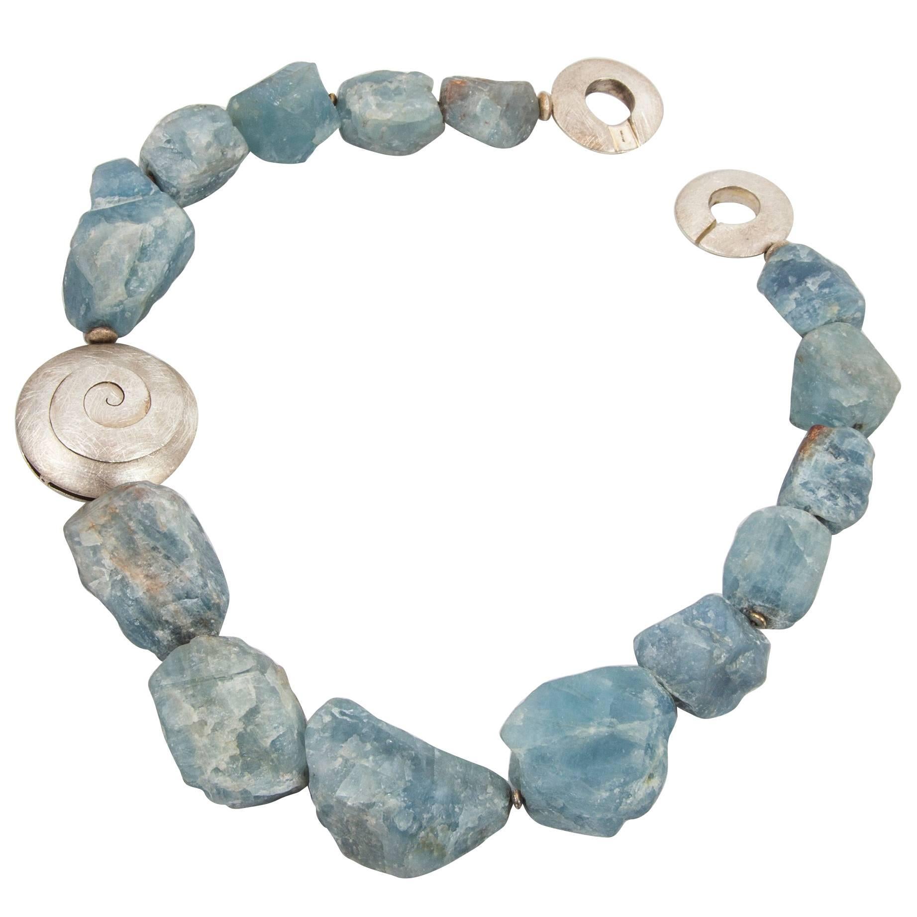 Halskette aus Sterlingsilber mit natürlichem, frei geformtem Aquamarin-Nugget 