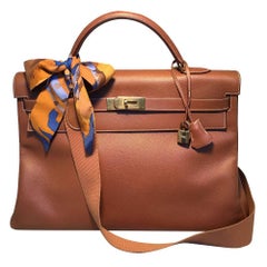 Hermes Tan Veau Graine 40 cm Kelly Bag with Strap
