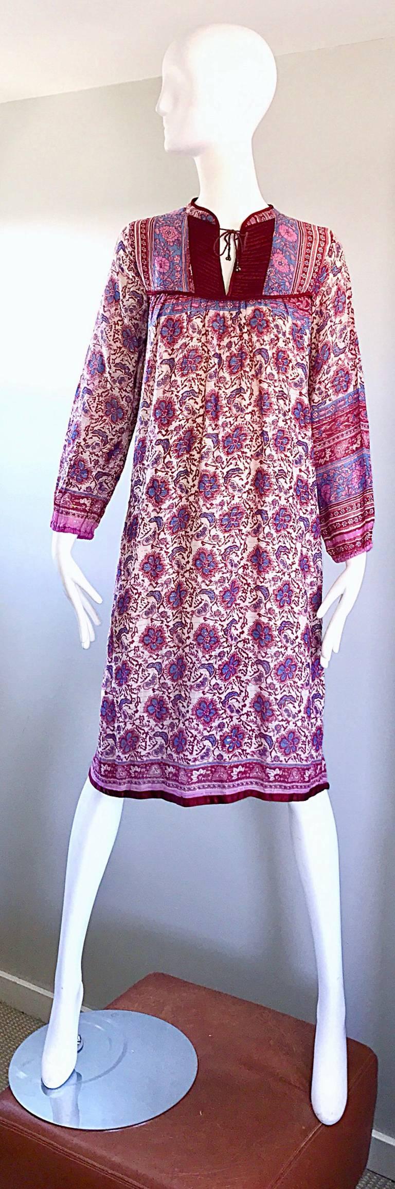 Chic 1970s Pink Purple Paisley and Flowers Ethnic Boho Hippie Vintage 70s Dress 4