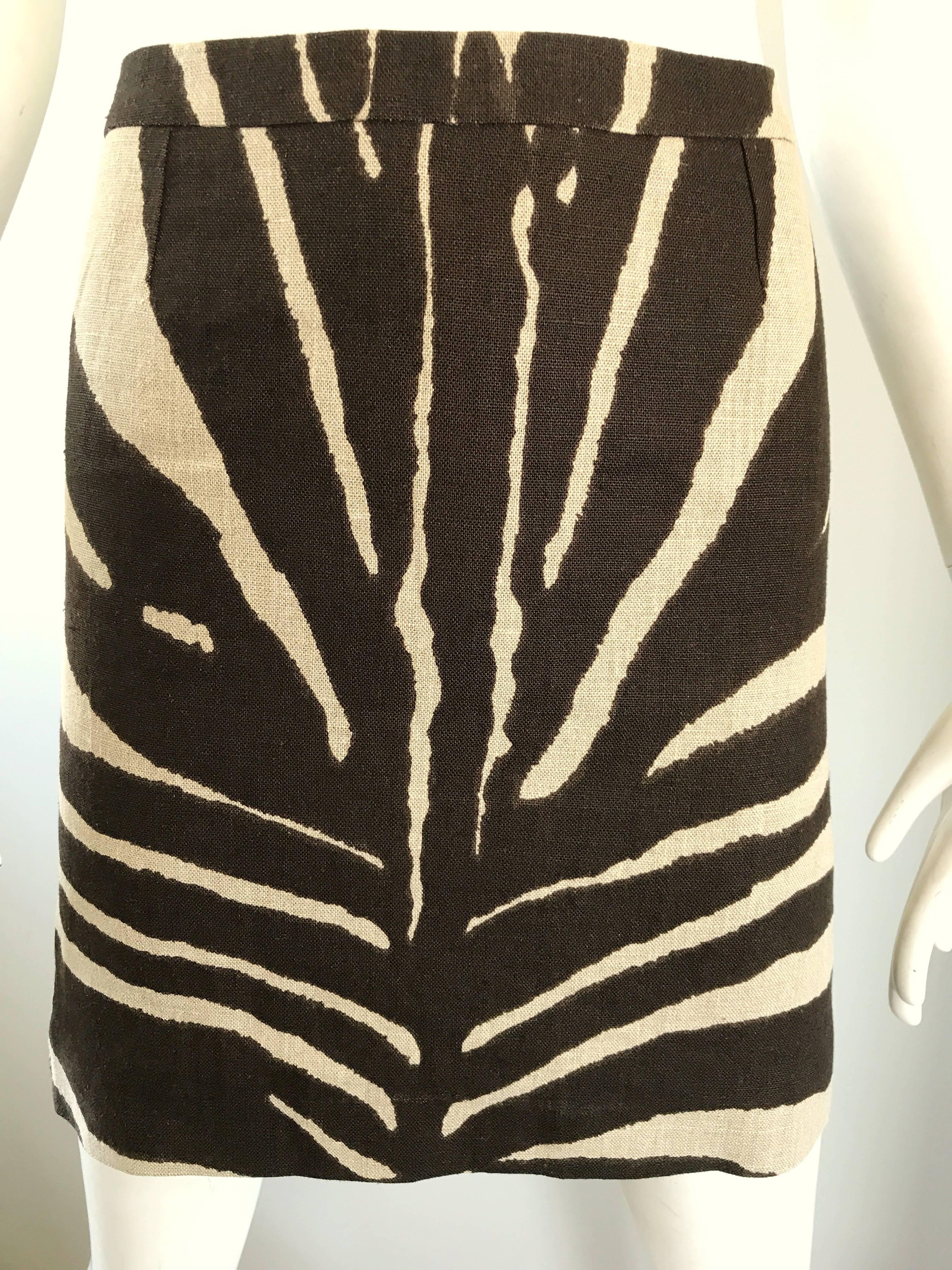 White NWT Michael Kors Collection Size 4 Brown + Ivory Zebra Print Linen Mini Skirt For Sale