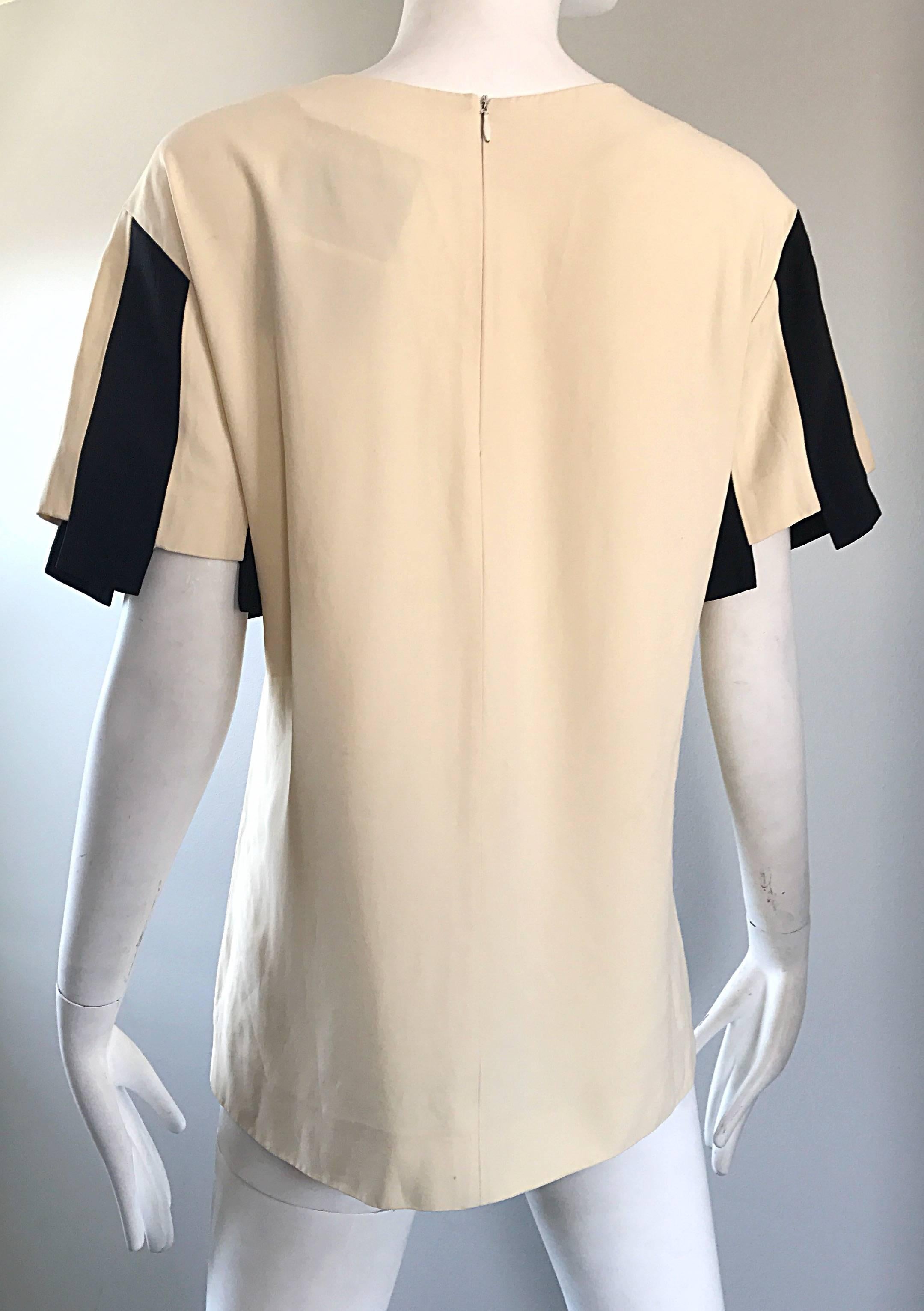 Vintage Moschino Couture Size 10 La Porti un Bacione a Firenze Tunic Top Blouse In Excellent Condition For Sale In San Diego, CA