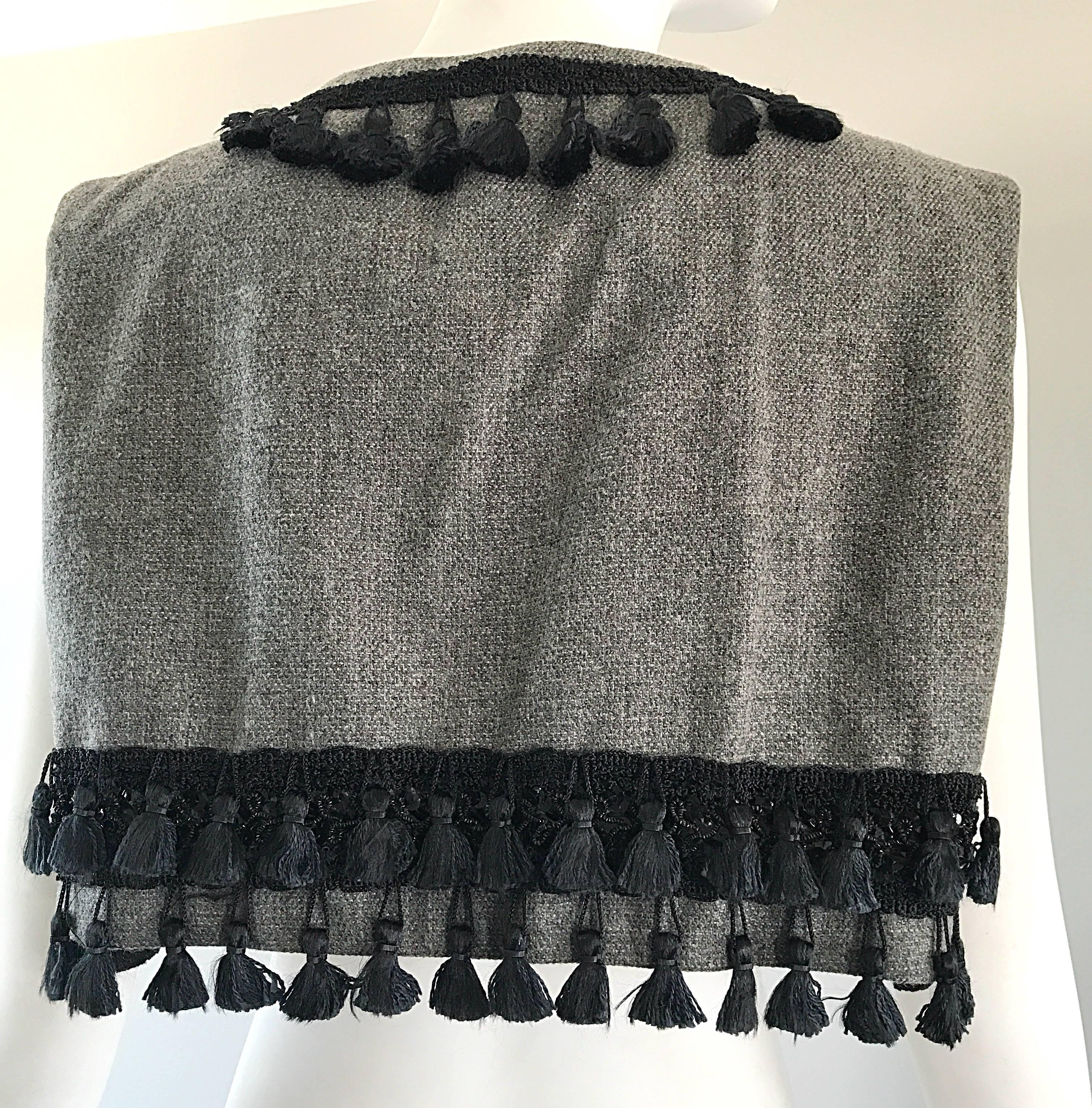 Matador - Superbe gilet court gris anthracite et noir avec paillettes et glands perlés, années 1960  en vente 5