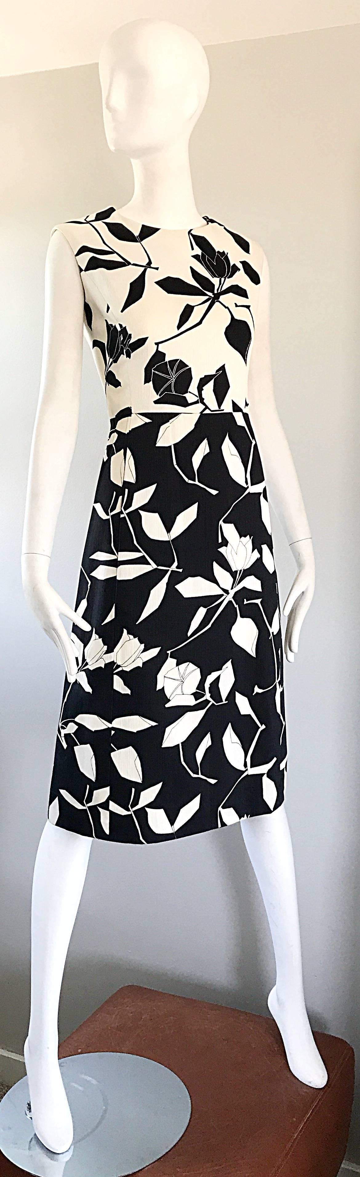 Women's Chic 1960s Black and White Abstract Floral A Line Sleeveless Vintage 60s Dress 