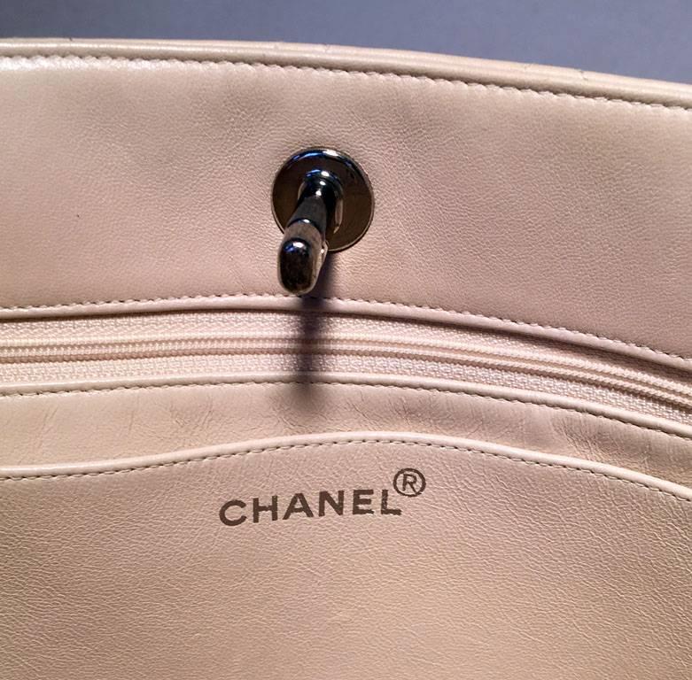 Chanel Cream Quilted Leather Shoulder Bag Tote 2