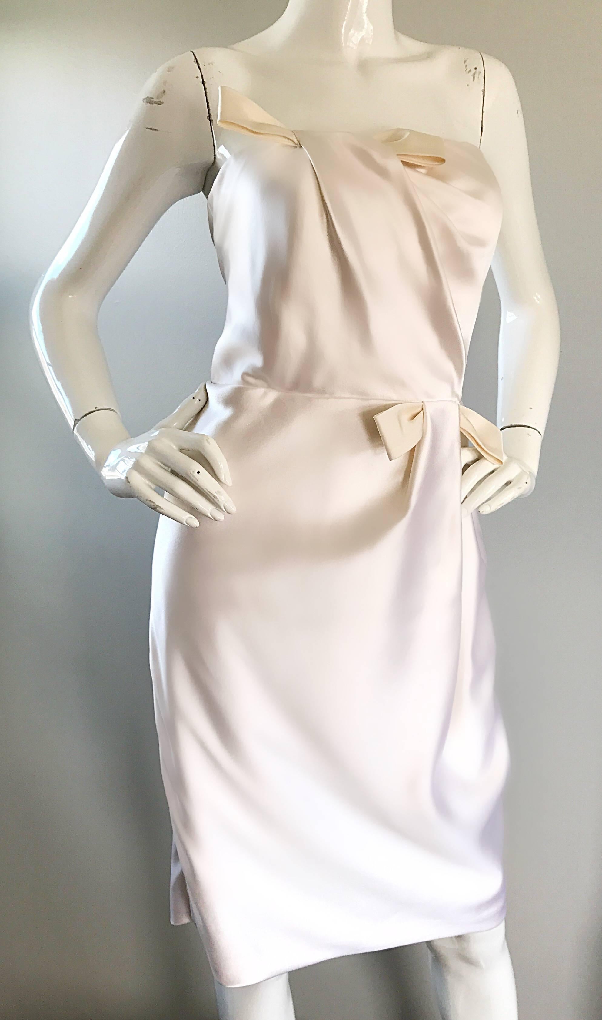 Bill Blass Size 10 Vintage Ivory White Silk Satin Strapless Dress, 1990s  1