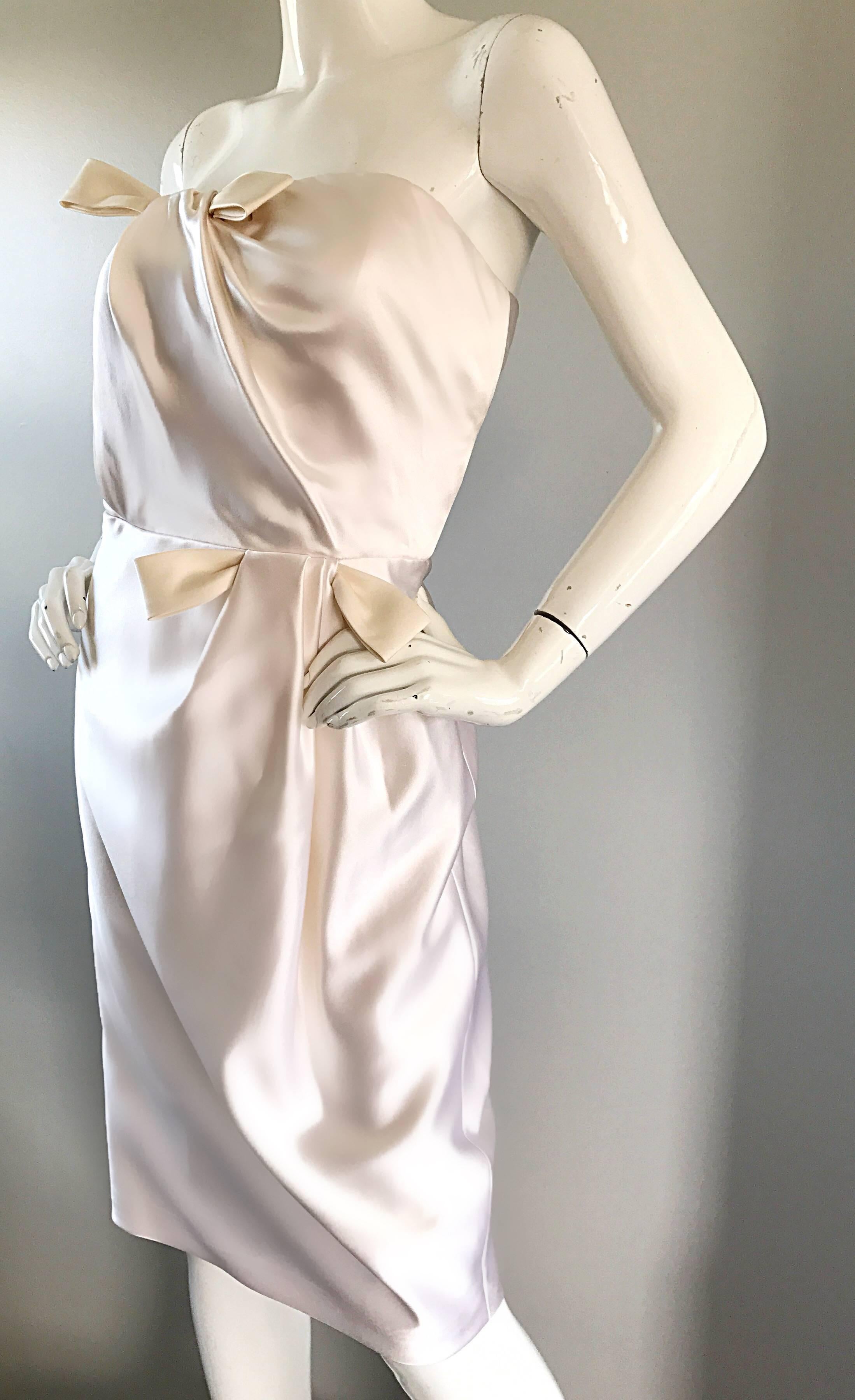 Women's Bill Blass Size 10 Vintage Ivory White Silk Satin Strapless Dress, 1990s 