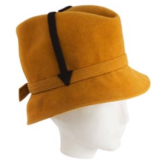1960s Mustard Yellow Mod Hat with Arrows