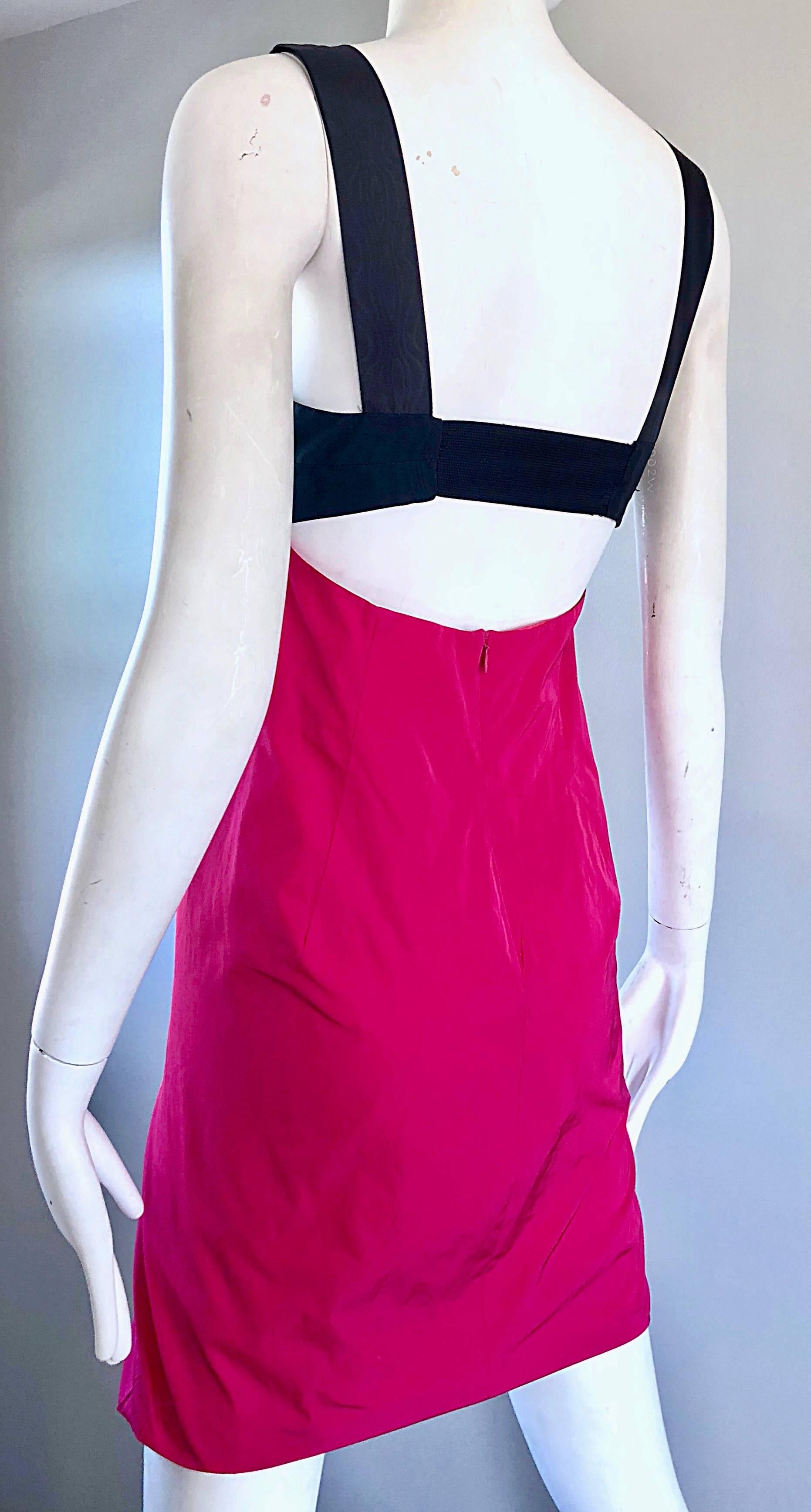 Yigal Azrouel Size 2 / 4 Hot Pink and Black Color Block Open Back Shift Dress For Sale 2