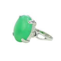 Green Chrysoprase Cabochon set in Sterling Silver Ring