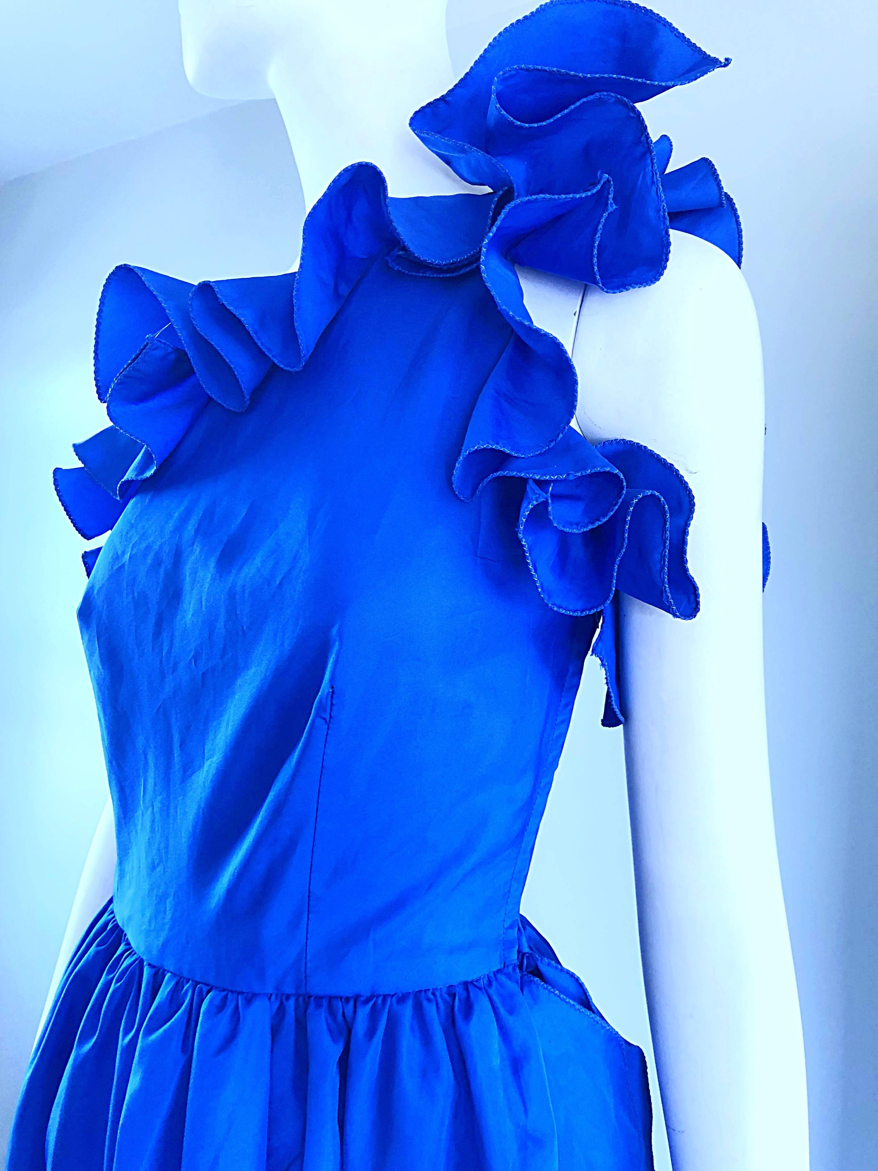 I Magnin Royal Blue One Shoulder Avant Garde Vintage Gown, 1980s In Excellent Condition For Sale In San Diego, CA