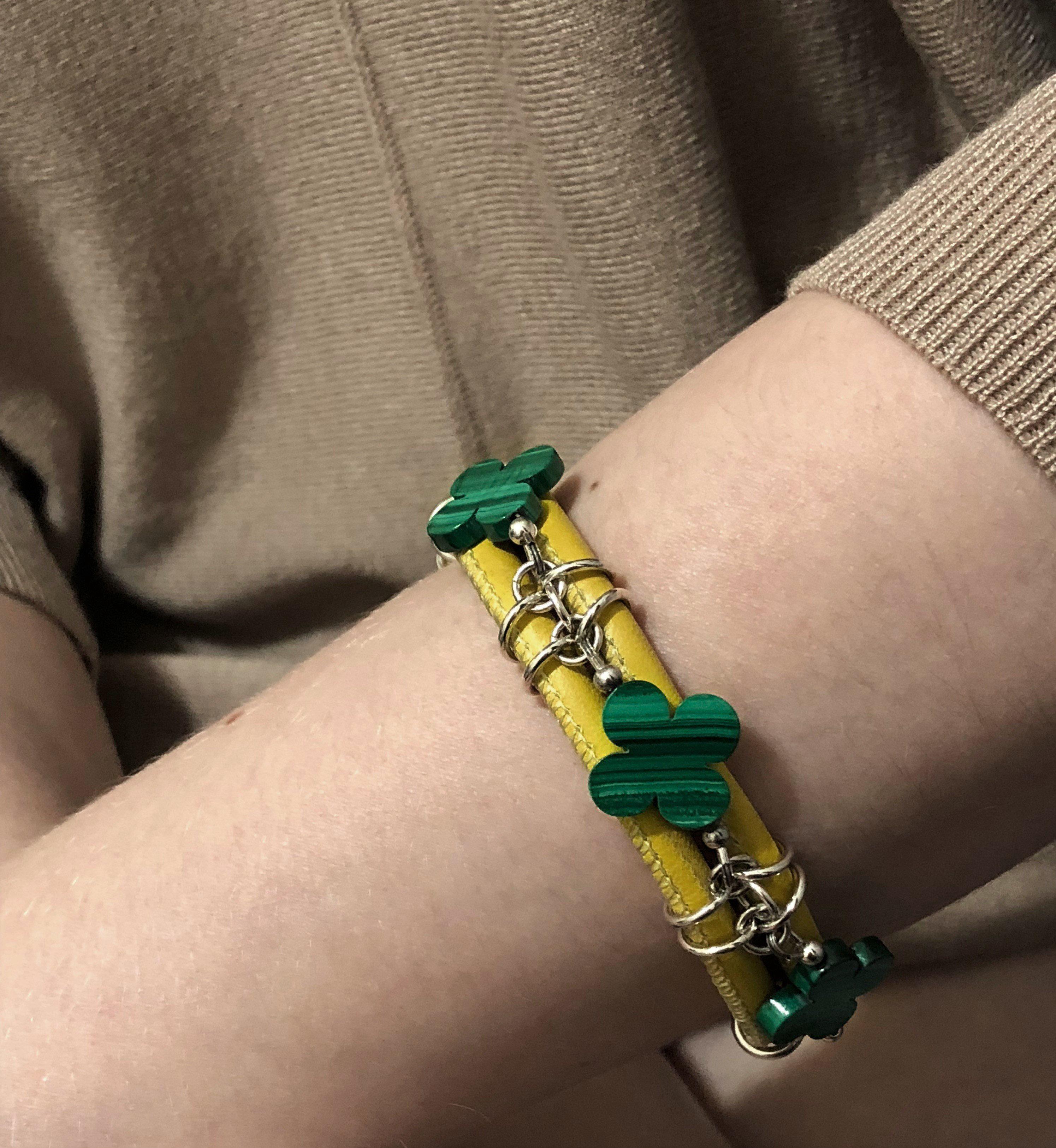 Rose Cut Rock Lily ( NEW ) Yellow Leather Bangle Bracelet With Malachite Clovers For Sale