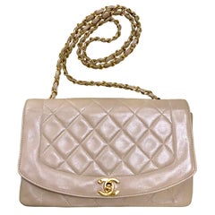 Chanel Vintage beige lambskin flap chain Diana 2.55 shoulder bag / purse