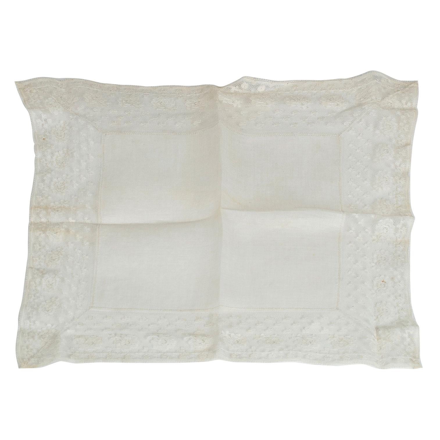 New de Guise French Lace and Linen Handkerchief – Original box, 1953