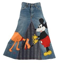 Retro Wonderful 1960s Serendipity 3 Graphic Mickey Mouse & Pluto Denim Skirt