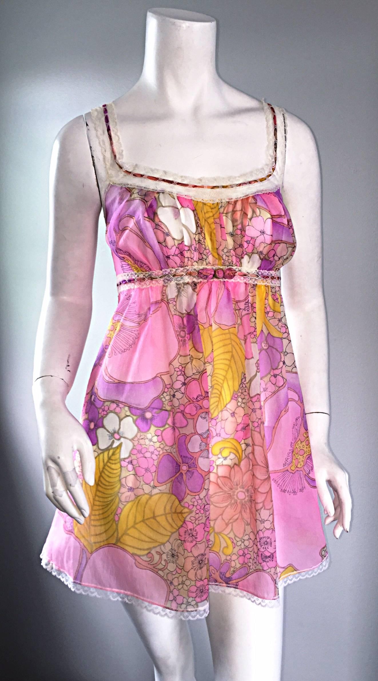 Women's 1960s Vintage Saks Fifth Avenue Peignoir 60s Babydoll Mini Dress / Top