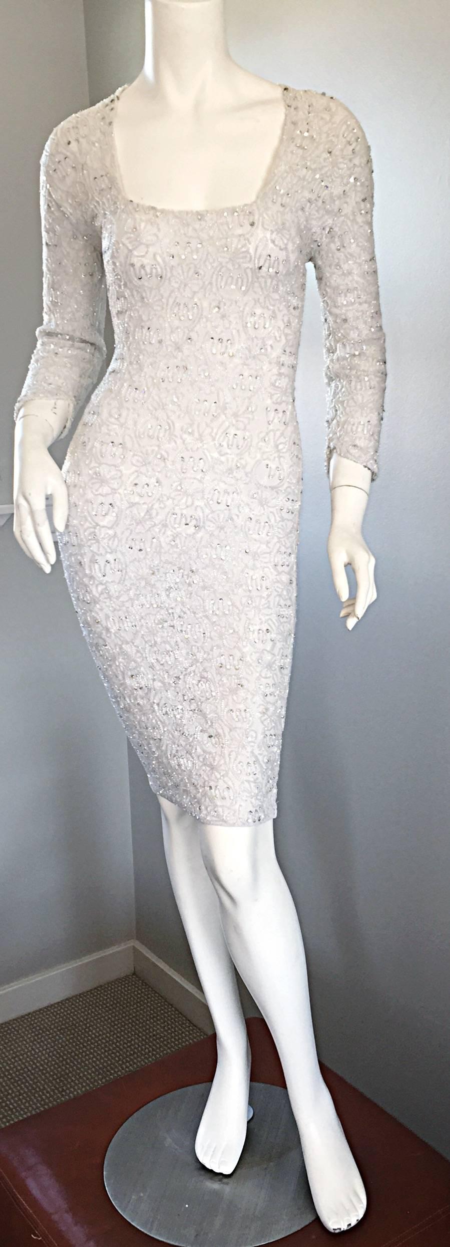 Unglaubliches Vintage Giorgio di Sant Angelo 80er Jahre Weißes Bodycon-Kleid mit Perlenbesatz im Zustand „Hervorragend“ im Angebot in San Diego, CA