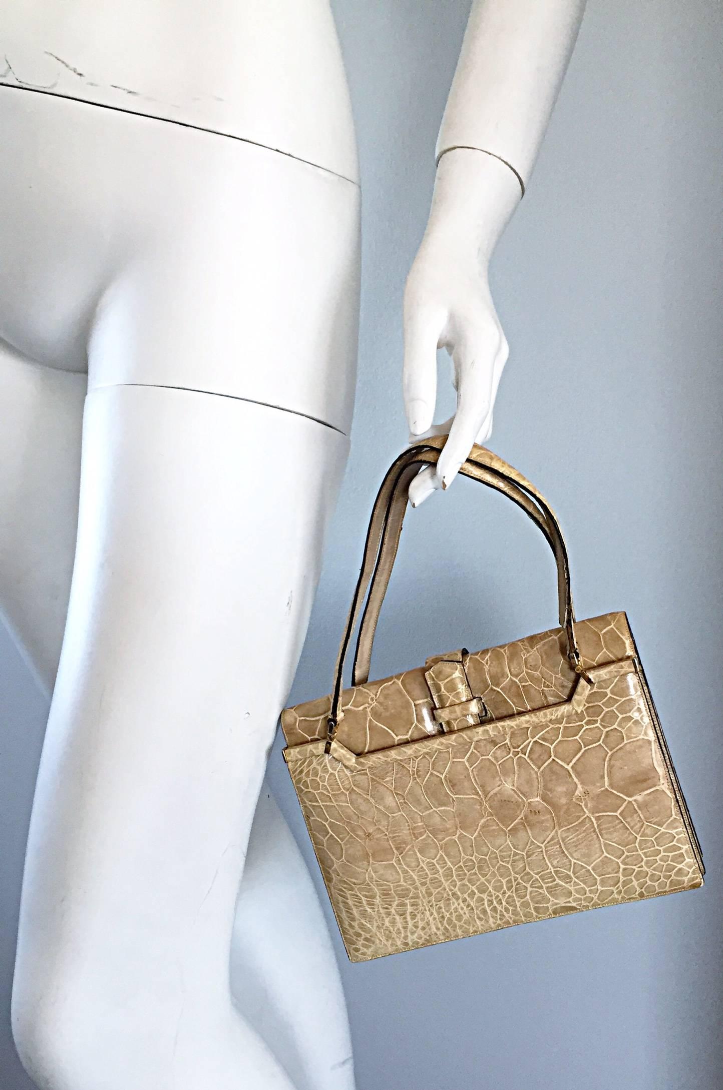 Rare Vintage 1960s Finesse La Model Alligator Taupe Beige Tan Handbag Purse In Excellent Condition In San Diego, CA