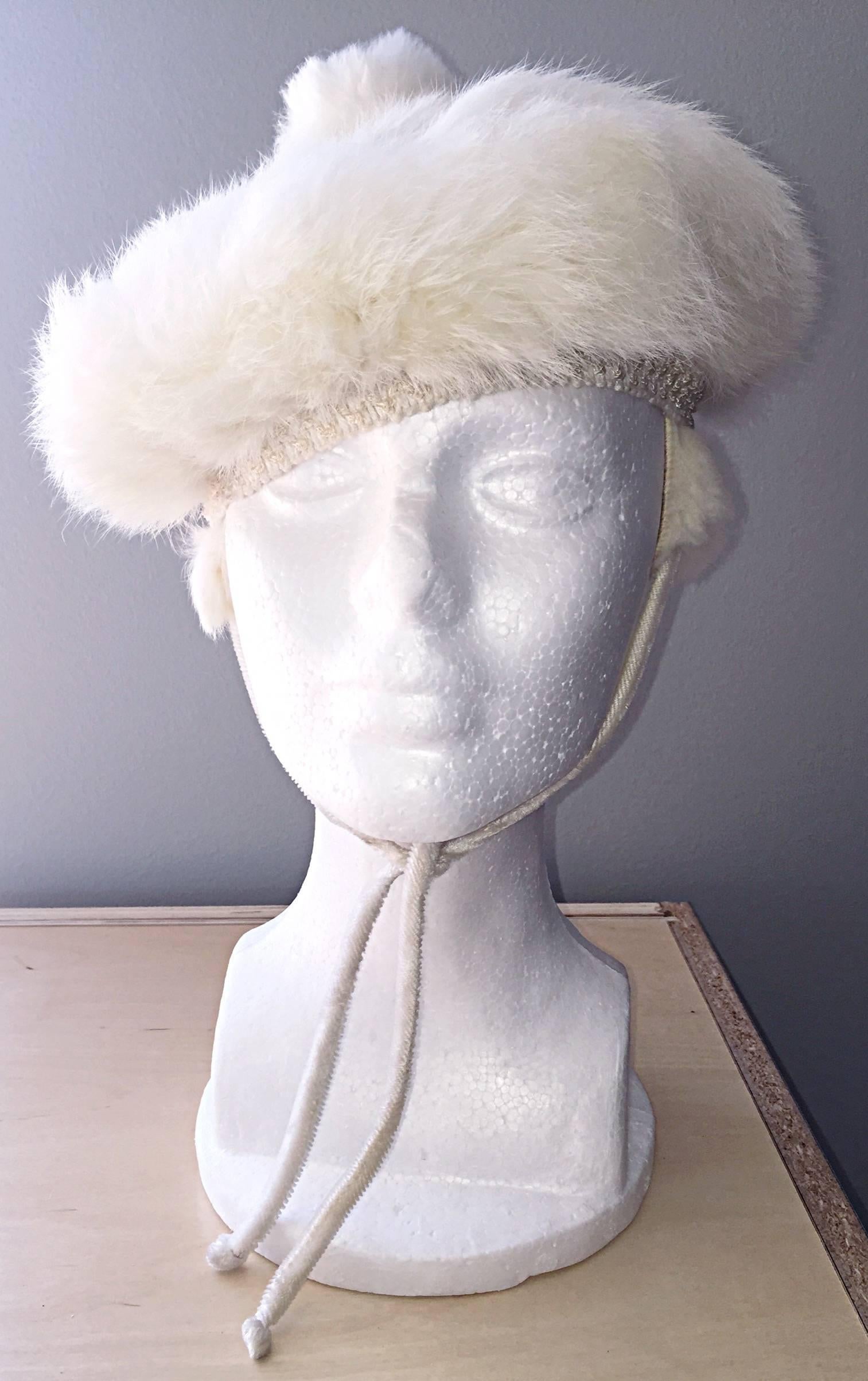 Chic 1960s 60s White Vintage Rabbit Fur Beret Hat w/ Pom Pom  1