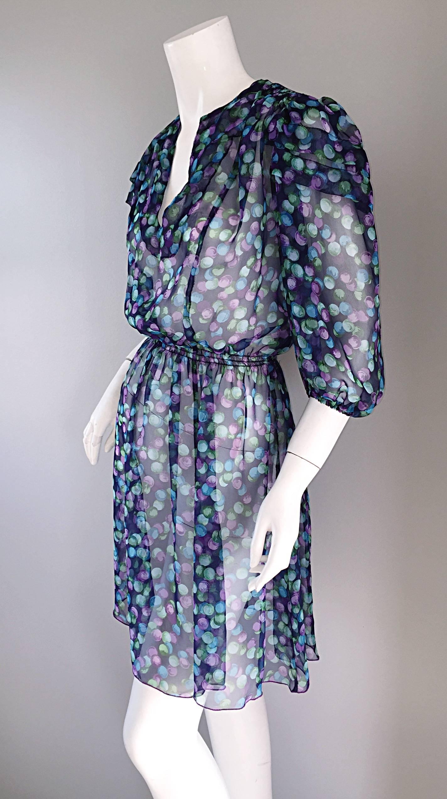 Vintage Casalino Collar Estampado Seda Años 70 Boho 70s Vestido Túnica Made In Italy en Excelente estado para la venta en San Diego, CA