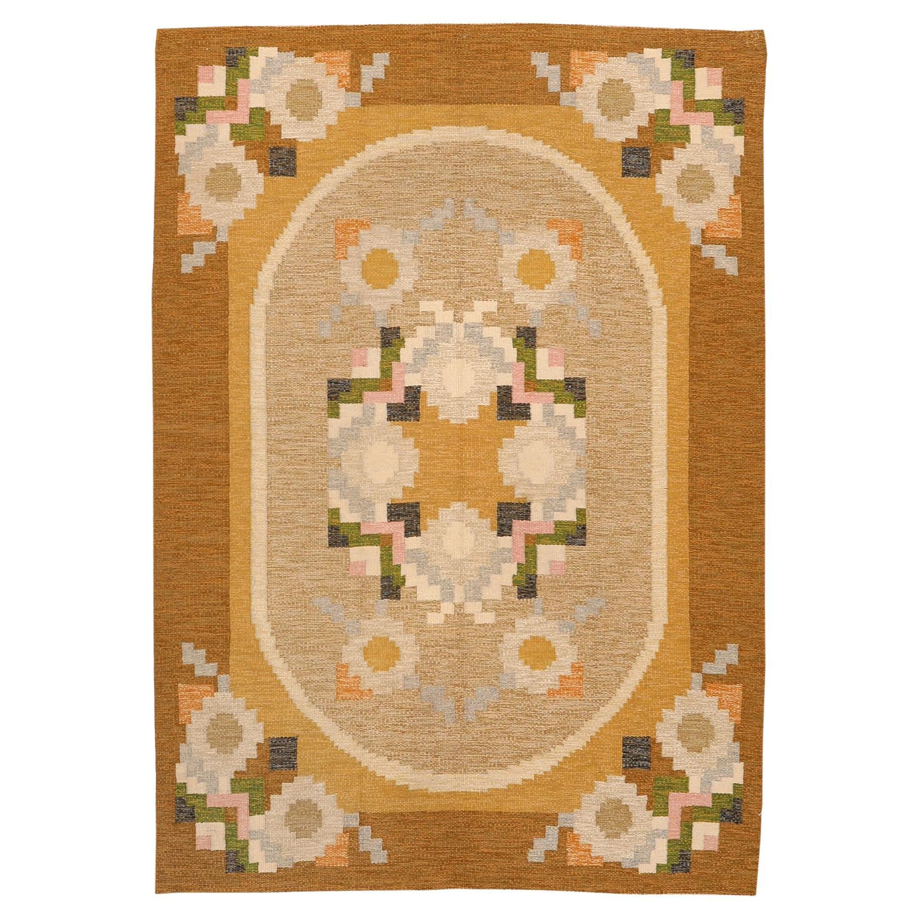 Europe Swedish Collection Small Rug - Wool Ivory Design - 97363 For Sale
