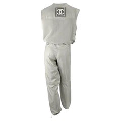 F/S 2001 Chanel by Karl Lagerfeld Identifikations-Crop Top Cargo-Hose-Set