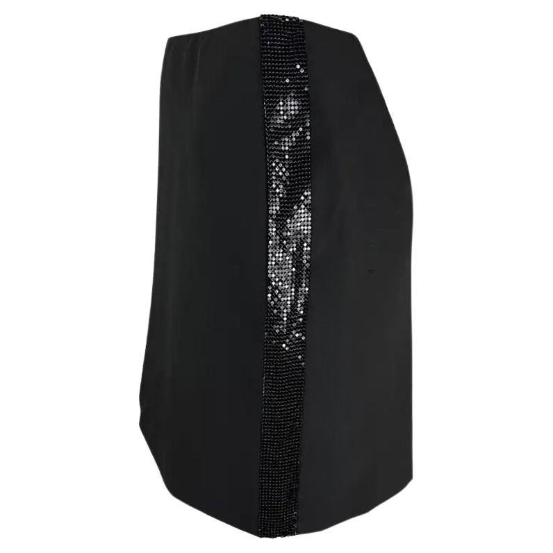 Années 2000 – Mini-jupe « Y2K » Gianni Versace par Donatella, noire, Oroton, avec finitions métalliques, taille 40IT