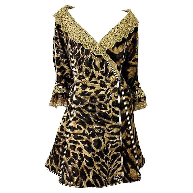 S/S 1992 Atelier Versace Couture Laufsteg – Leopardenmuster, Seide, goldfarbene Spitze – Mantelkleid, maßgeschneidert im Angebot