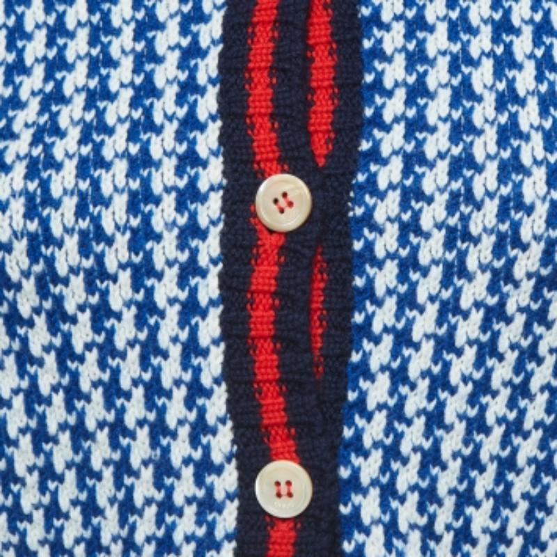 Bleu Cardigan boutonné en laine à motifs bleu/blanc de Gucci (10 ans) en vente