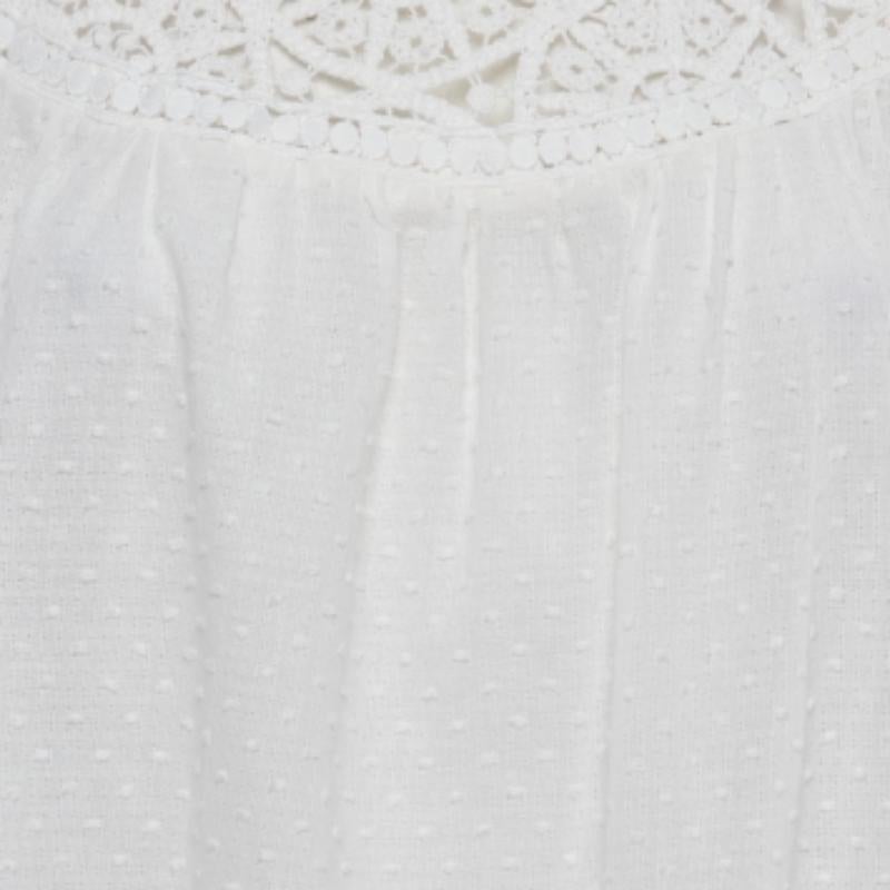 Maje Blusa blanca de algodón texturizado con canesú de ganchillo M Gris en venta
