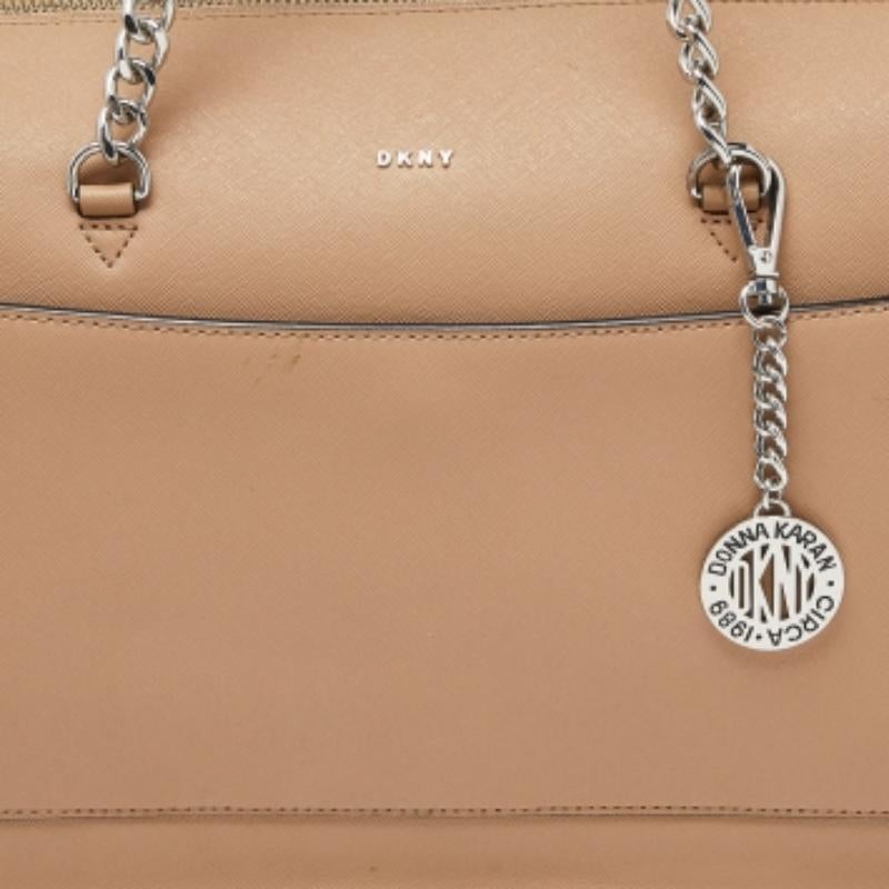 DKNY Beige Leder Große Bryant Chain Zip Tote im Angebot 3