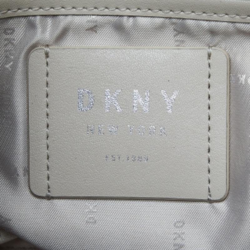 DKNY Beige Leder Große Bryant Chain Zip Tote im Angebot 5