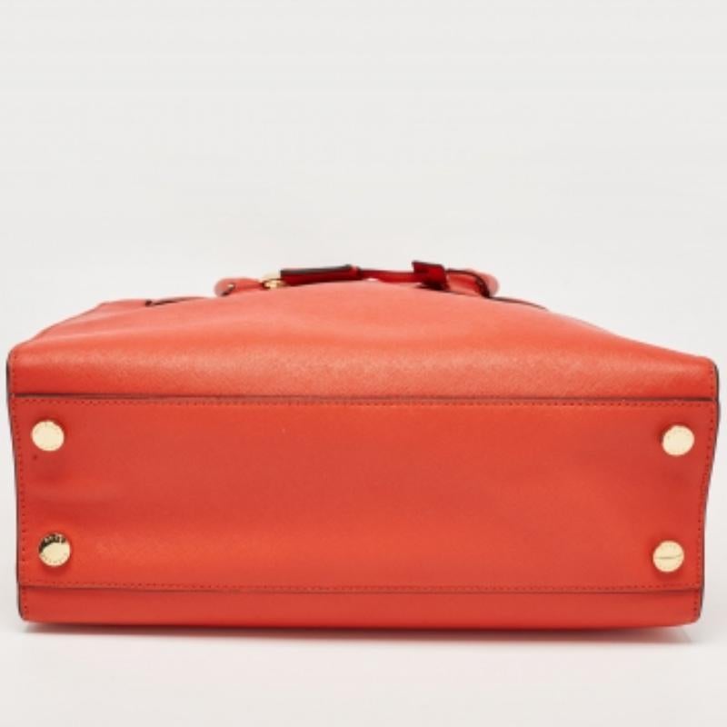 MICHAEL Michael Kors Rote Leder Hamilton Nord-Süd-Tasche im Zustand „Hervorragend“ im Angebot in Dubai, Al Qouz 2