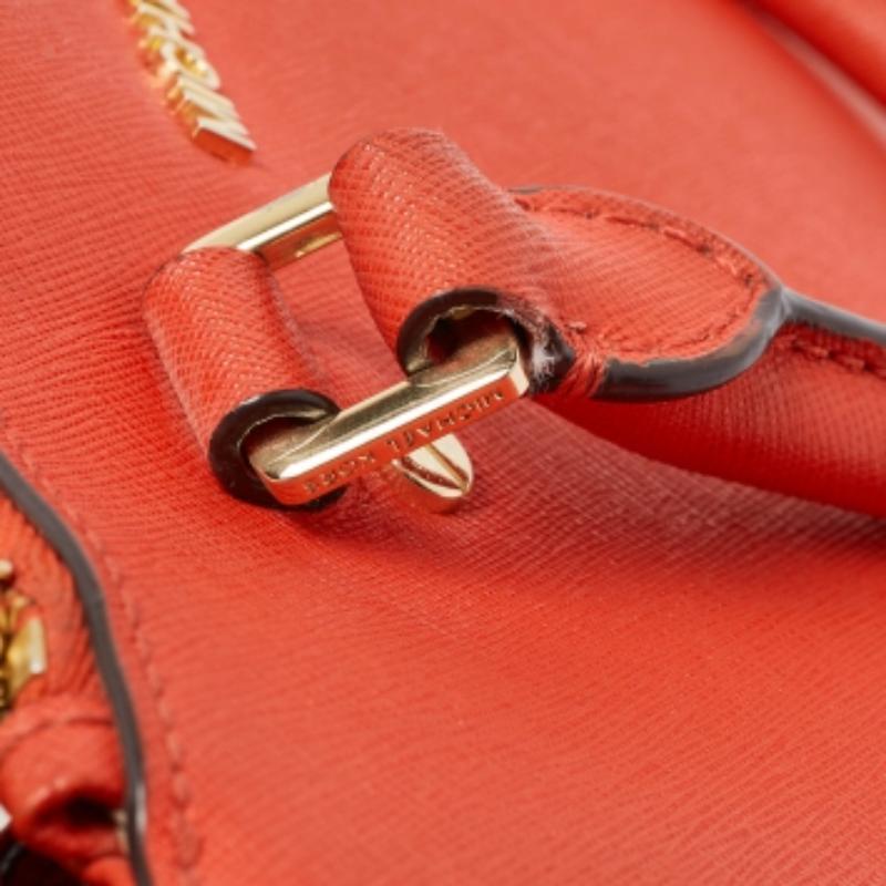 Michael Michael Kors Kleine Sutton-Tasche aus rotem Leder Damen im Angebot