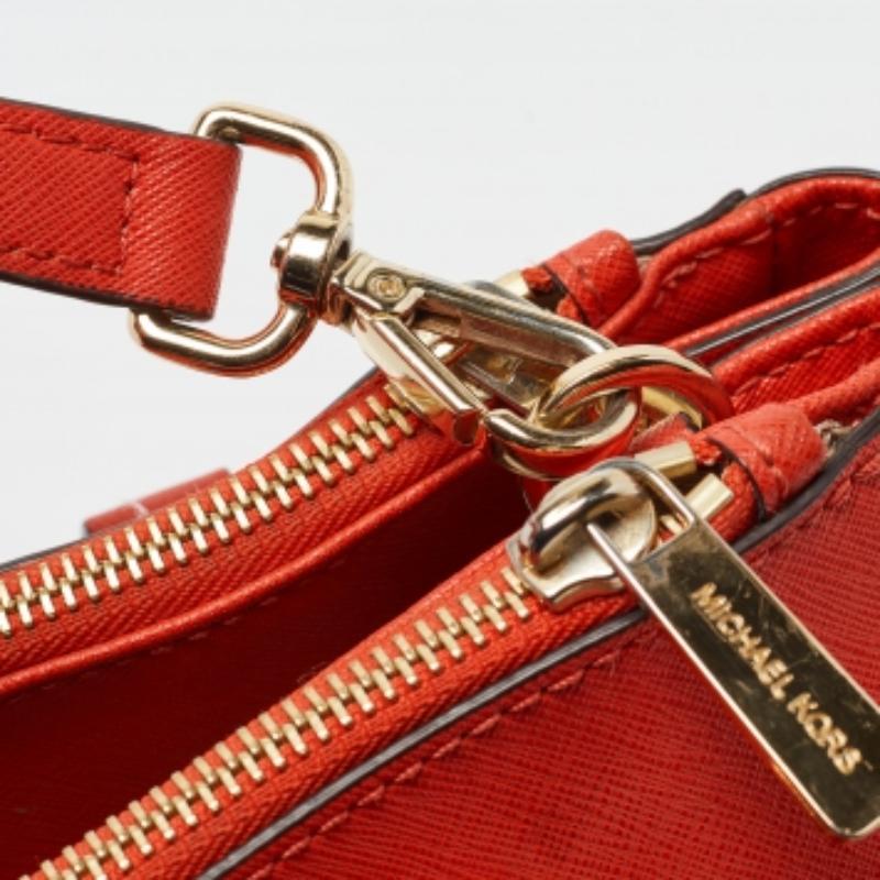 Michael Michael Kors Kleine Sutton-Tasche aus rotem Leder im Angebot 1