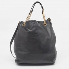 MICHAEL Michael Kors Schwarze Leder-Tasche mit Charme
