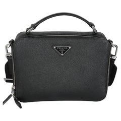 Prada Borsa a tracolla media in saffiano nero Brique