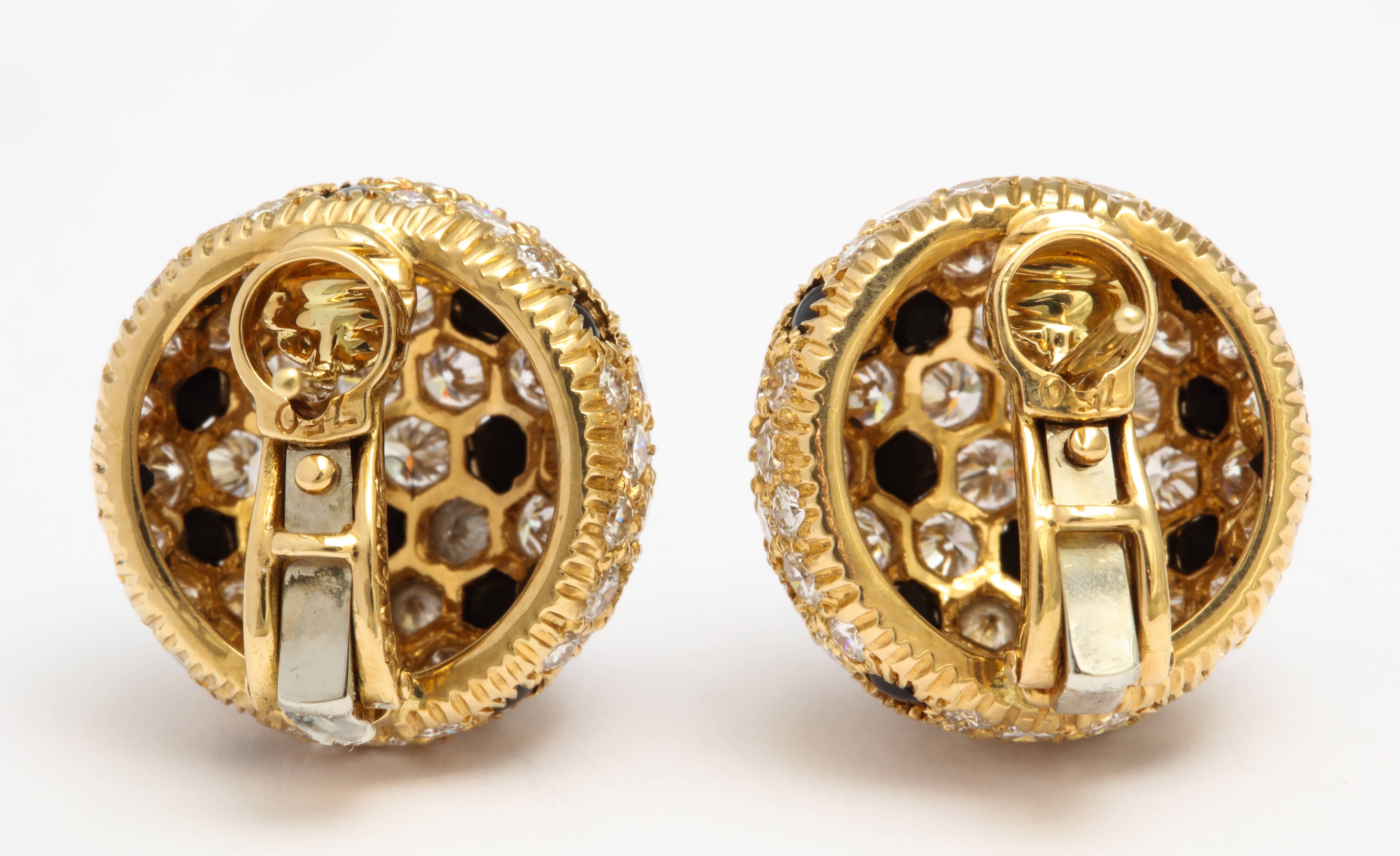 Cartier Gold Button 'Panthere' Onyx and Diamond Earrings 2