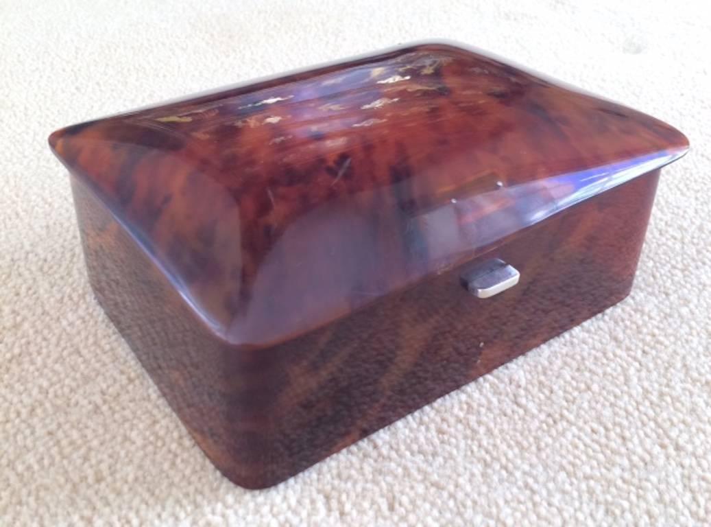 Sterling Silver Tortoiseshell Box with Silver Mounts Dated London, 1905 For Sale