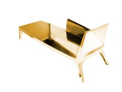 Chaise longue scultorea, modello Louise in ottone